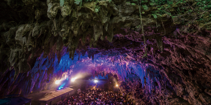 ケイブカフェ ホールレンタル